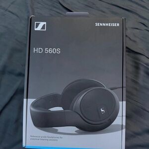 Sennheiser HD 560S Black Headphones